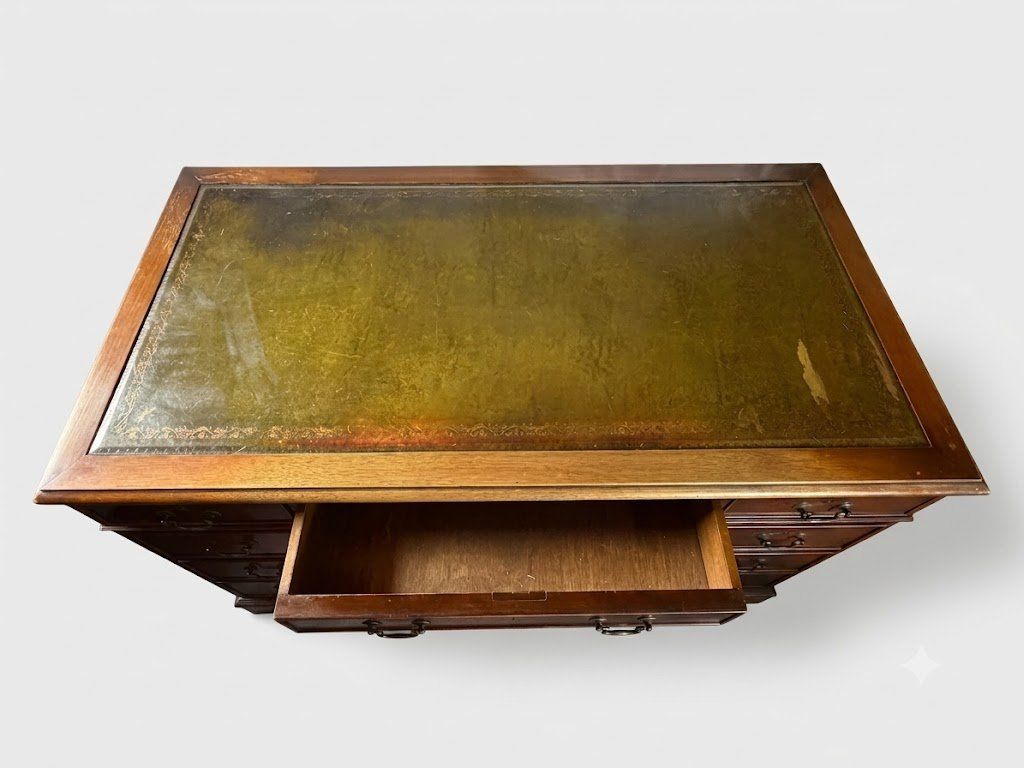 Bureaux: Bureau anglais à caissons, Style Georgien, Chippendale – D'occasion à Chêne-Bougeries par Matouvu61 1