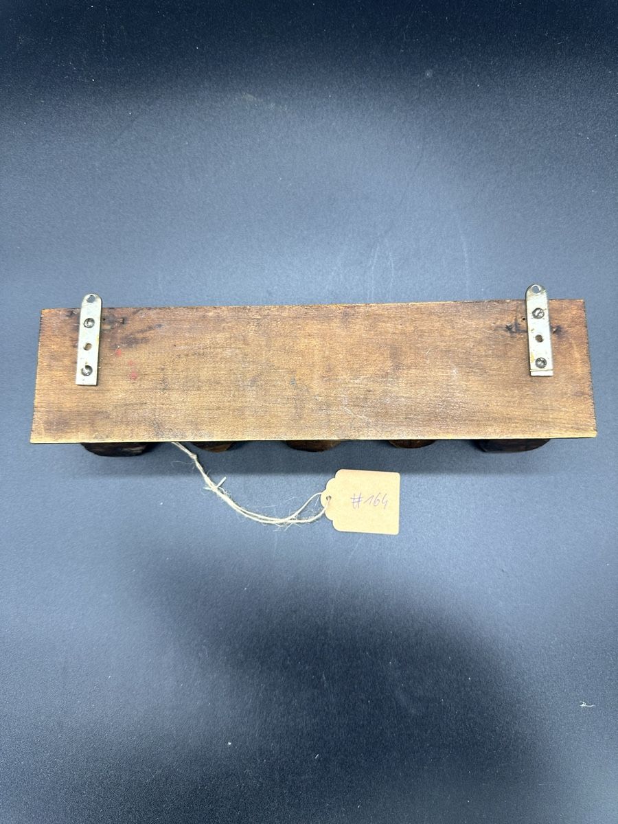Pipe & Accessori: Vintage Carved Wood Pipe Rack – Usato da Villmergen venduto da JacRon 2