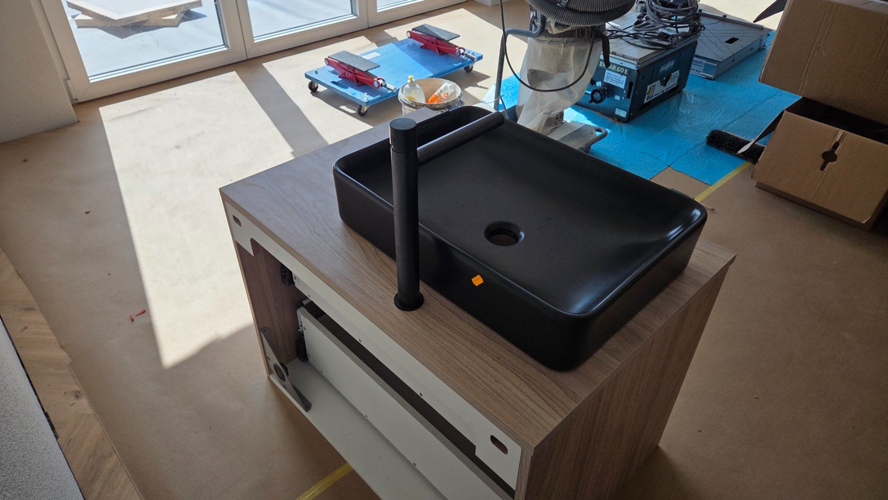 Laufen Mobili per bagno: Richner-Badmöbel mit schwarzem Designer-Aufsatzwaschtisch – Nuovo e nell'imballaggio originale da schaffhausen venduto da hohberg30 6