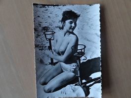 Erotik - Photo - Pin-Up noir et blanc - 04223