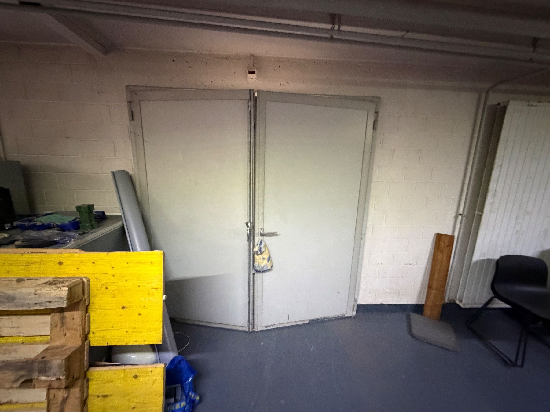 Porte: Metall Türe - 2 Flügel – Usato da Rothrist venduto da Pamosliq 5
