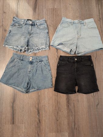 4 Jeansshorts Damen Grösse S/ M guter Zustand