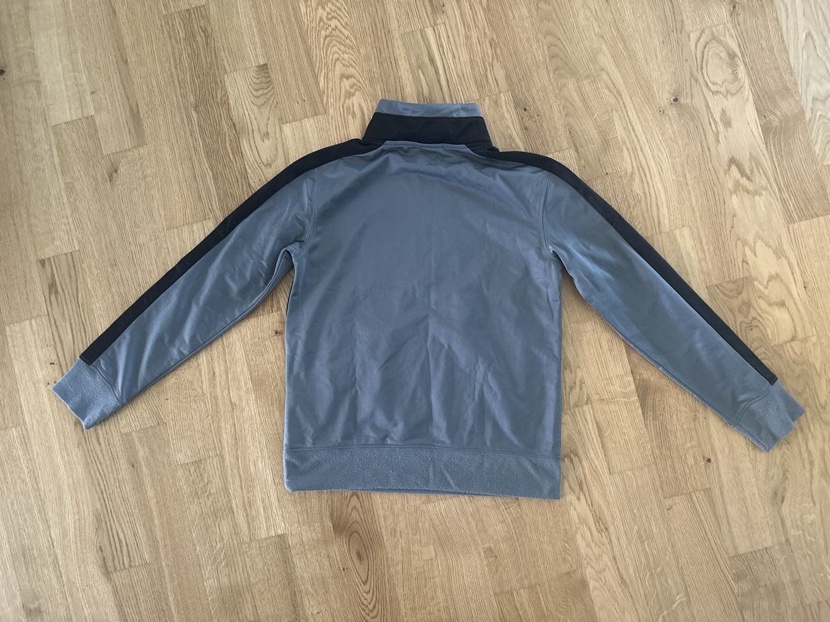 Jordan Ensembles coordonnés: Jordan Trainer Hose und Pullover  Gr 146 – D'occasion à Rümlang par Laufgitter01 3