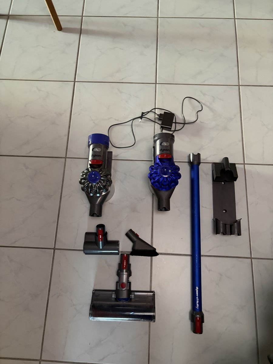 Dyson Staubsauger & Zubehör: 2x Dyson V7 – Defekt aus Therwil von vin_fx2q