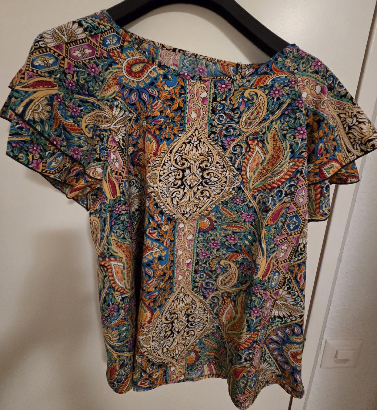 Lotti di vestiti: Lot de 3 tops été, taille M/L – Usato da Onex venduto da dan_2nt8 2