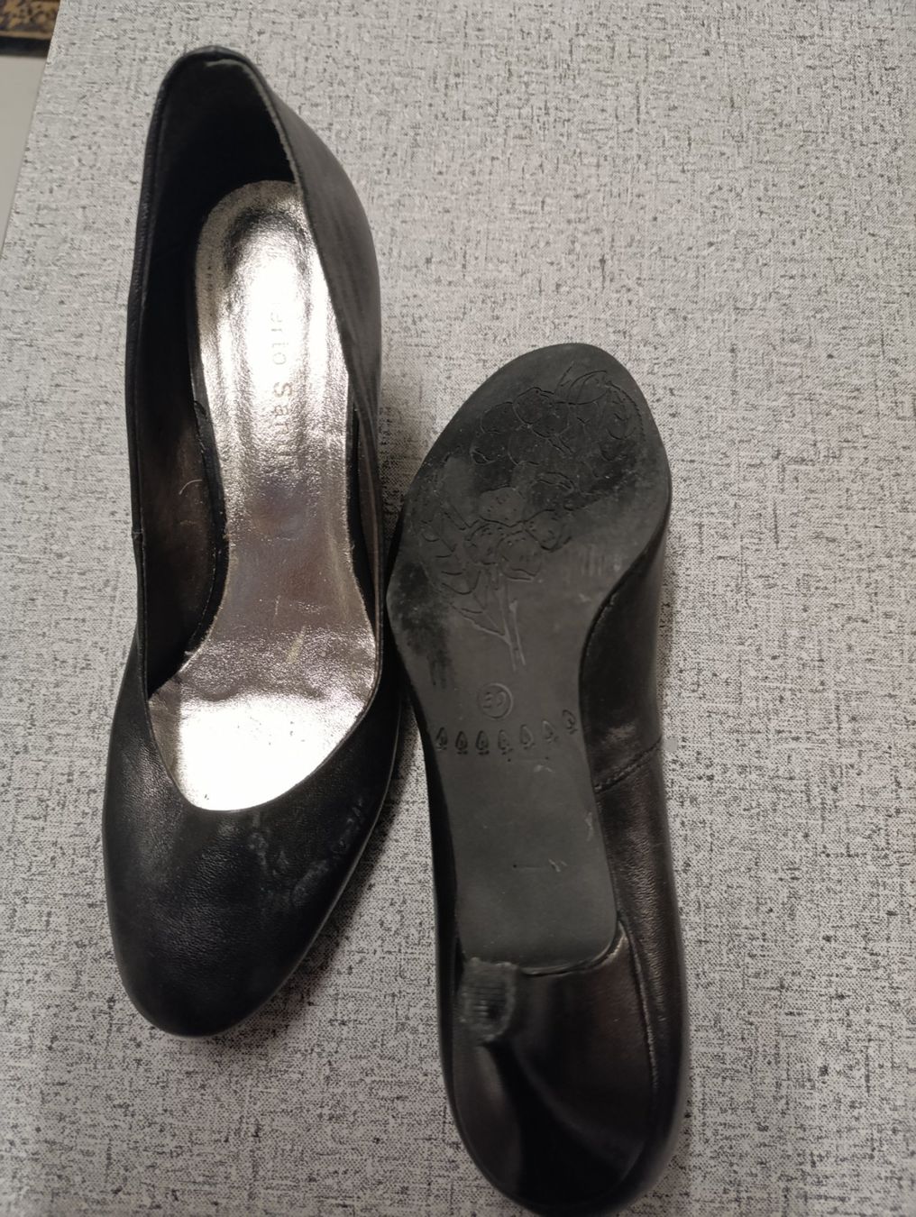Scarpe da donna: Damen Pumps Gr. 39 – Usato da Büsserach venduto da Klibo