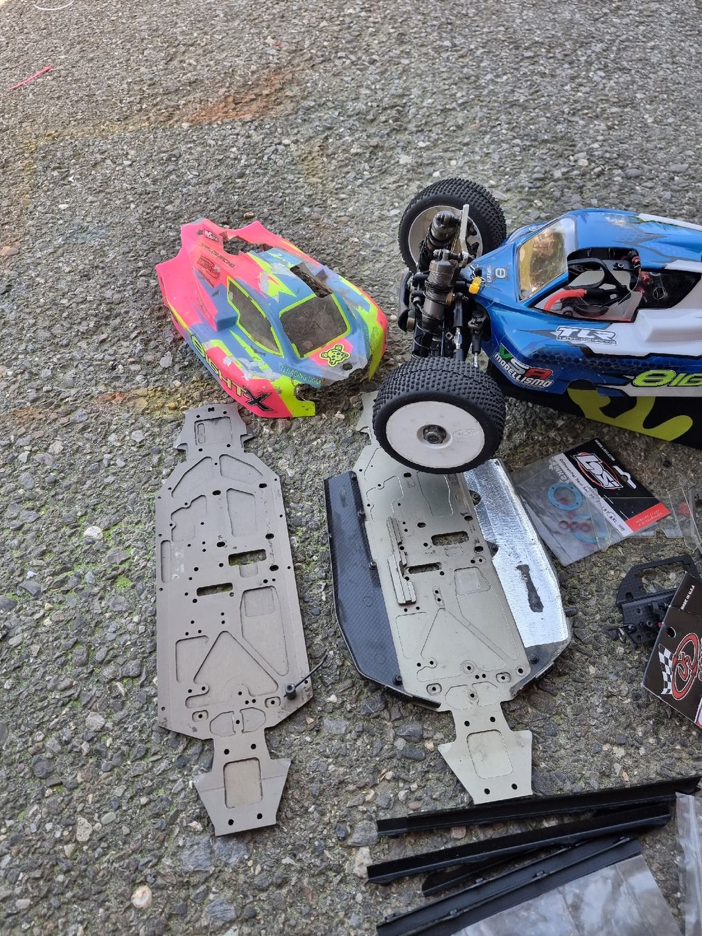 Losi RC Modellbau: buggy losi 8ight-x – Gebraucht aus Enney von poussincui 2