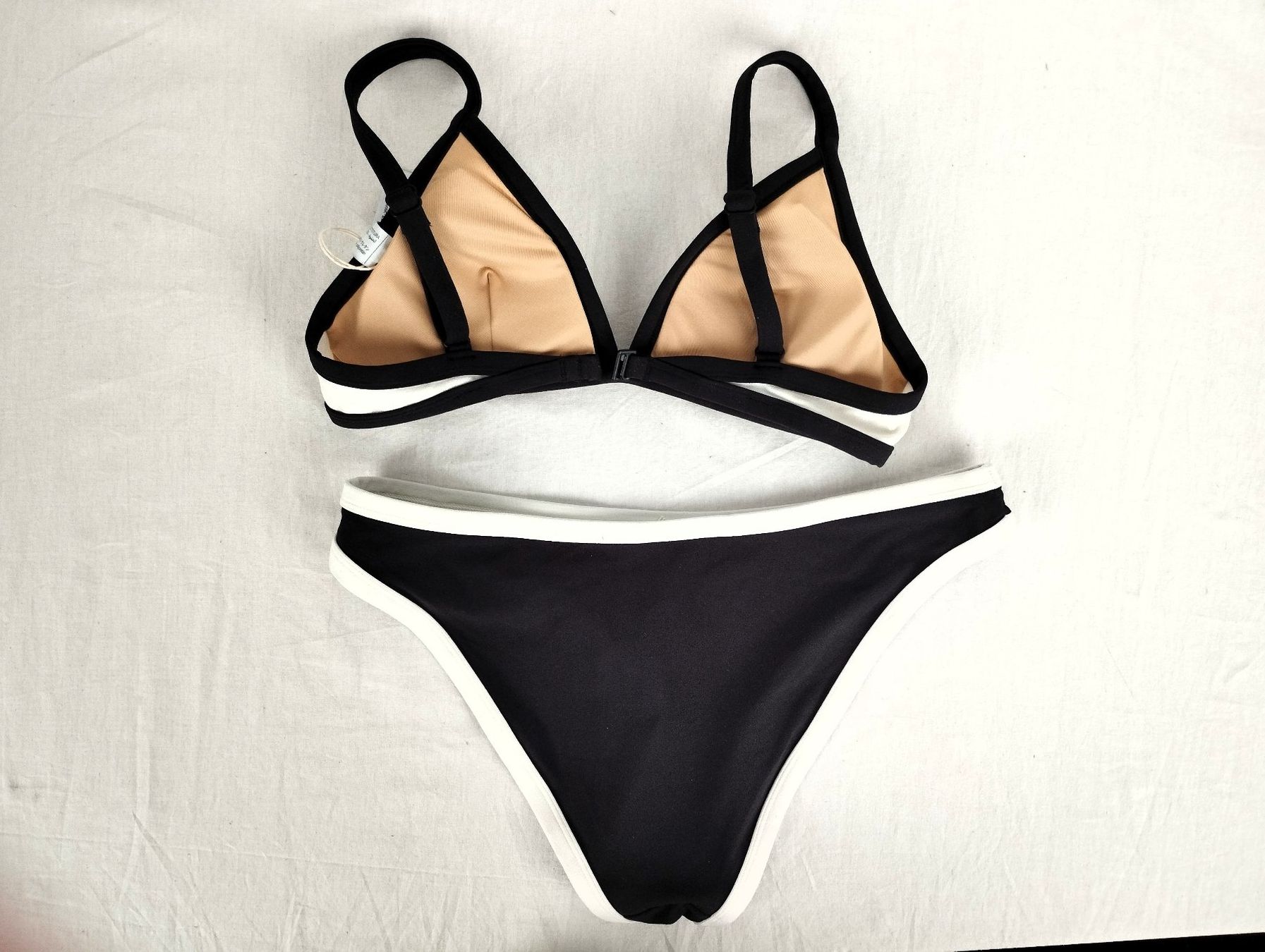 Oysho Maillots de bain & Bikinis: OYSHO Bikini Gr. L – Neuf (Voir description) à Schübelbach par Restwert_Schubelbach 1