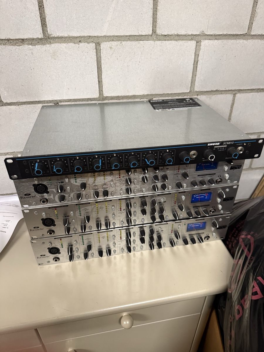 Platines de mixage: Alles Defekt ungetestet – Défectueux à Zuzwil SG par Stepwolf