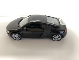 Welly Audi R8 V10 1:32-36  RZ 409