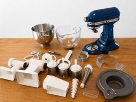Kitchenaid 5KSM150 - 300 W Made in USA mit viel Zubehör!