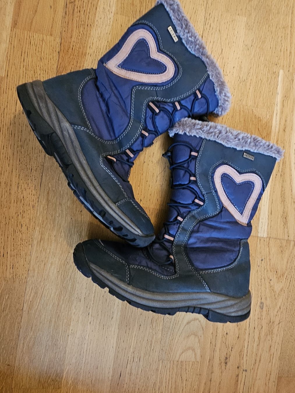 Chaussures filles: Winterschuhe 36 – D'occasion à Landquart par scharlachroti