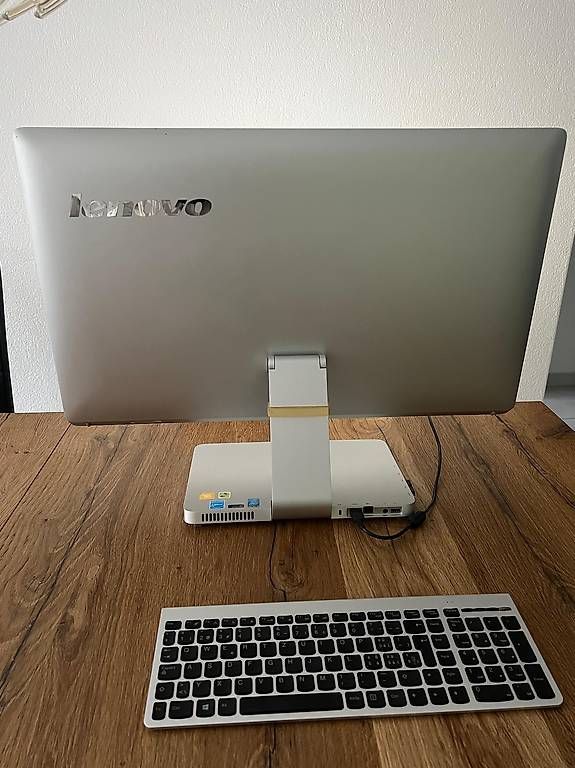 Lenovo PCs: Computer Lenovo – Gebraucht aus Böbikon von Elena098 3
