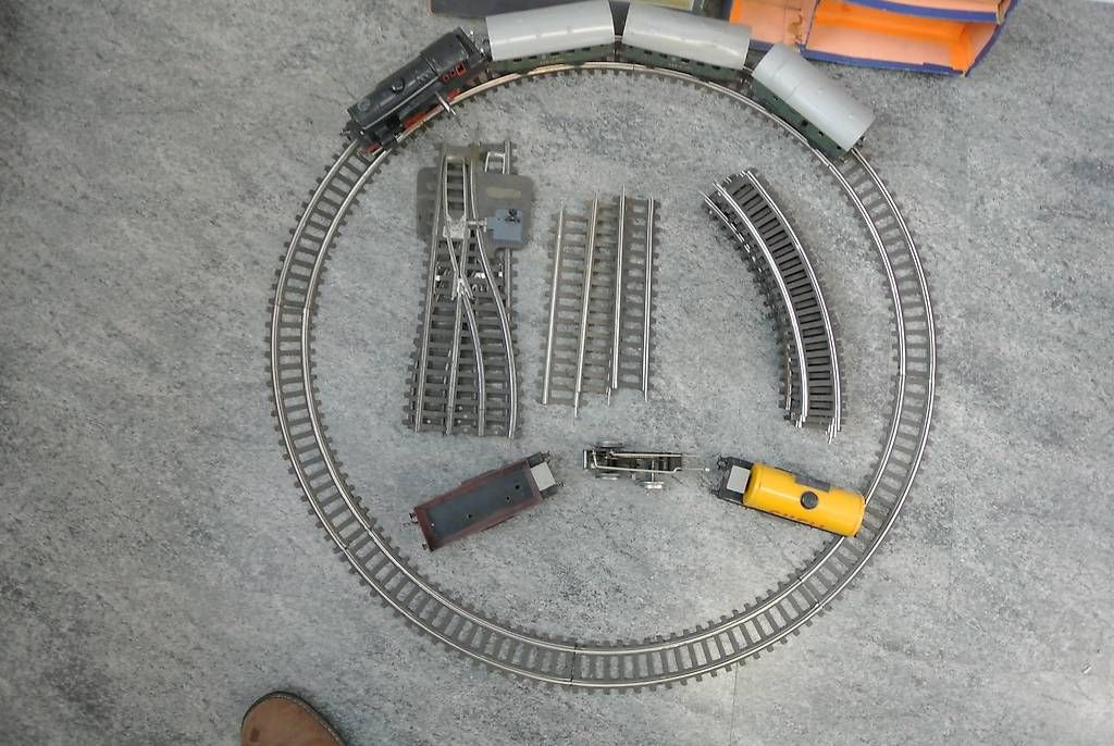 Fleischmann Modellini di ferrovie: Fleischman, Eisenbahn Anlage, Spur 0 – Usato da Worben venduto da Retog777 3