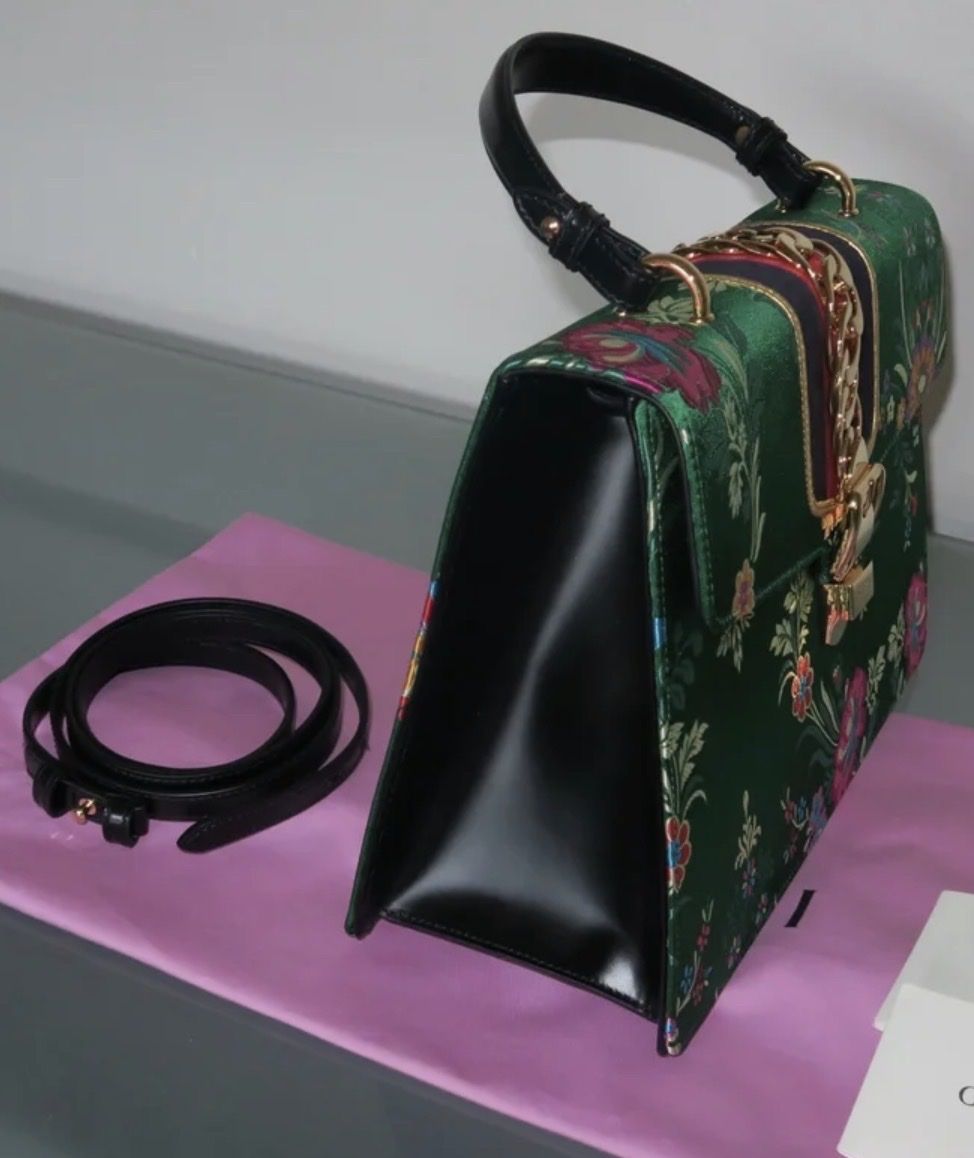 Gucci Borse da donna: Gucci Sylvie Top Handle Bag – Usato da Les Clées venduto da scuidly02 7