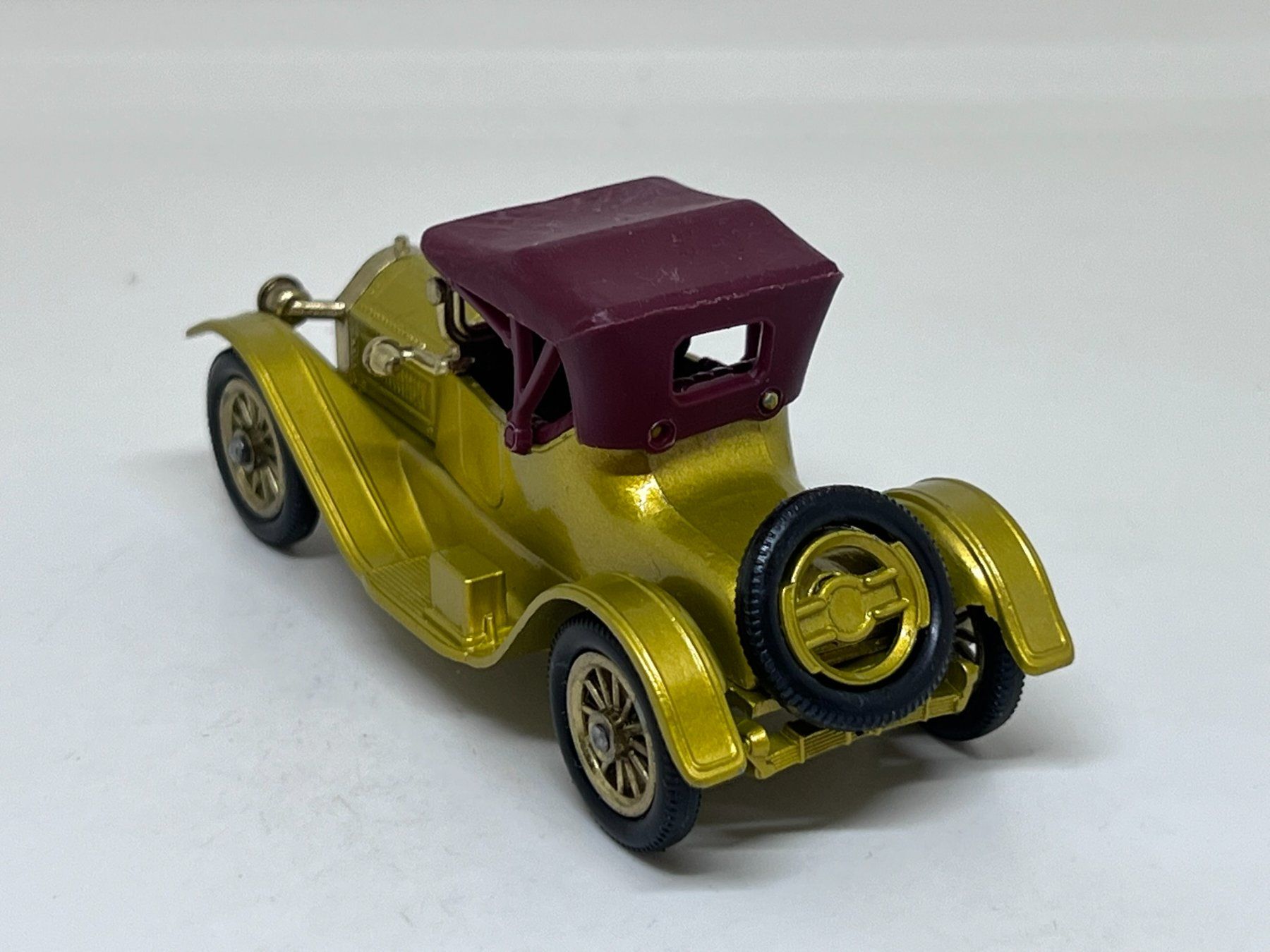 Matchbox Modellini d'auto: Matchbox 1913 Cadillac – Usato da Wildegg venduto da LaaBoutique 2