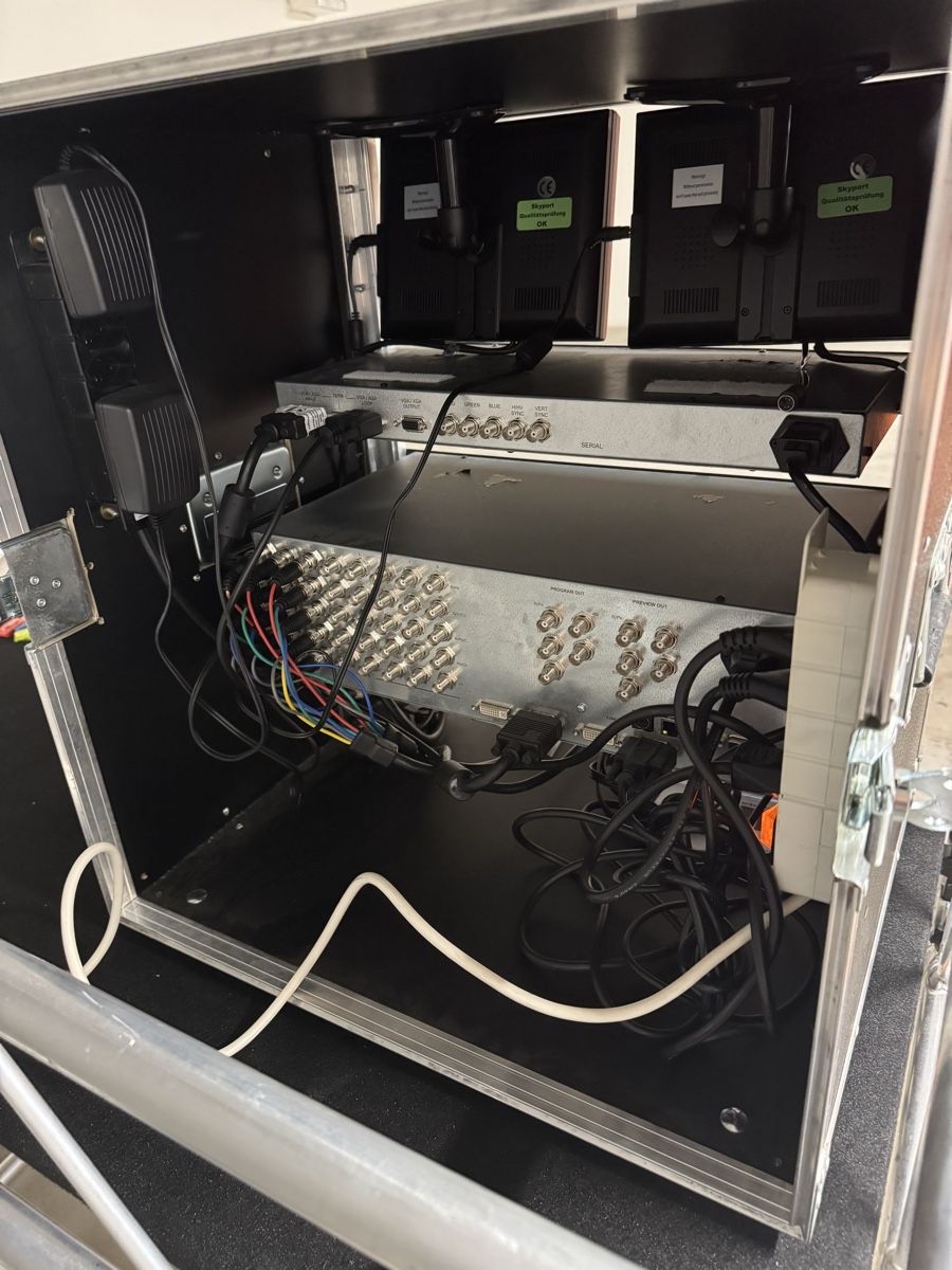Videocamere: Kramer Videoschalteinheit im Case – Usato da Ehrendingen venduto da Sansav 1