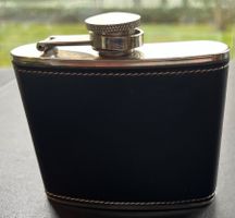 Leder Flachmann - Vintage Taschenflasche für unterwegs!