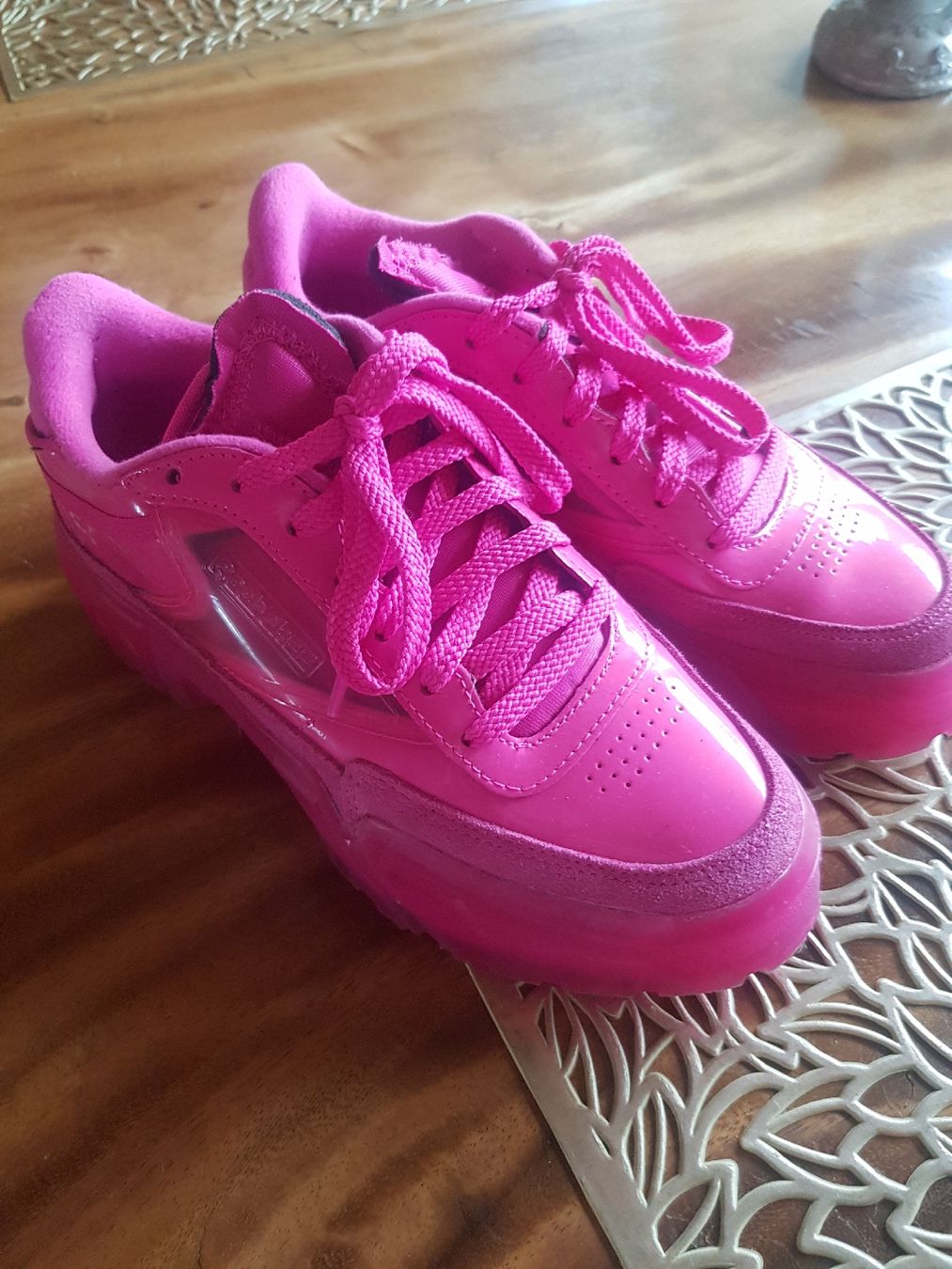 Scarpe da donna: Reebok Cardi B Pink Sneakers – Nuovo (secondo la descrizione) da Opfikon venduto da Annanet