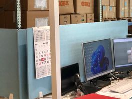Blickschutzwand für Schreibtisch mit Seitenteil
