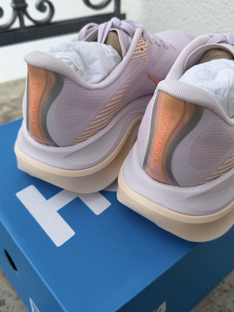 Hoka One One Damenschuhe: HOKA Skyward X2 Running Shoe – Neu und originalverpackt aus Zürich von agichristine 4