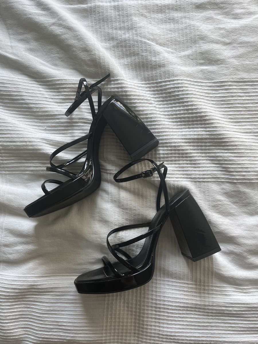 Bershka Damenschuhe: Bershka Sandaletten 40 NEU – Neu (gemäss Beschreibung) aus Winterthur von adi_sqz