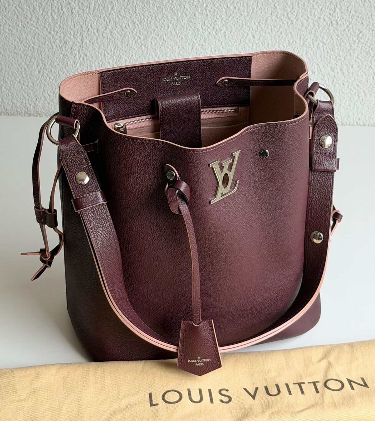Louis Vuitton Borse da donna: Louis Vuitton Lockme Bucket – Usato da Reinach AG venduto da BisMad3 3