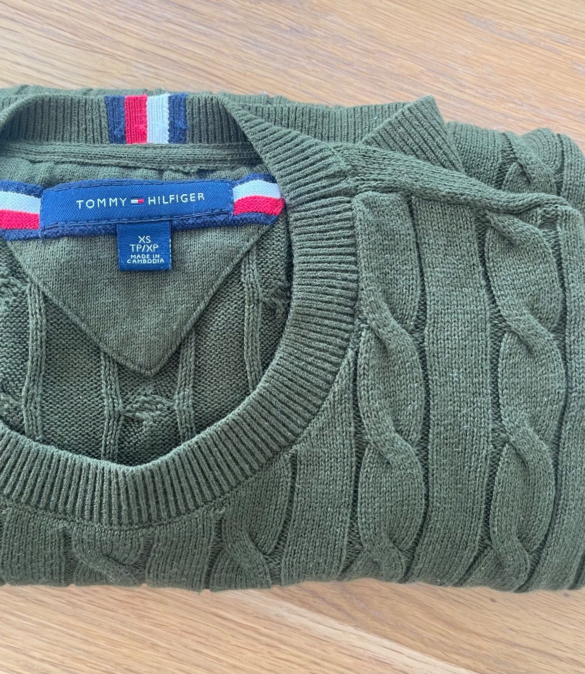 Tommy Hilfiger Maglioni & Felpe: Tommy Hilfiger Pullover Strickpullover Khaki Gr. XS – Usato da Zollikofen venduto da Michel_A 1