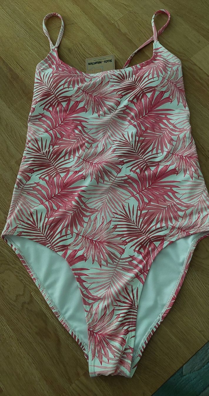 Badekleider & Bikinis: Beach-Mountain Badeanzug, Gr. 38, neu mit Etikett! Sommer! – Neu und originalverpackt aus Zürich von lehmi1