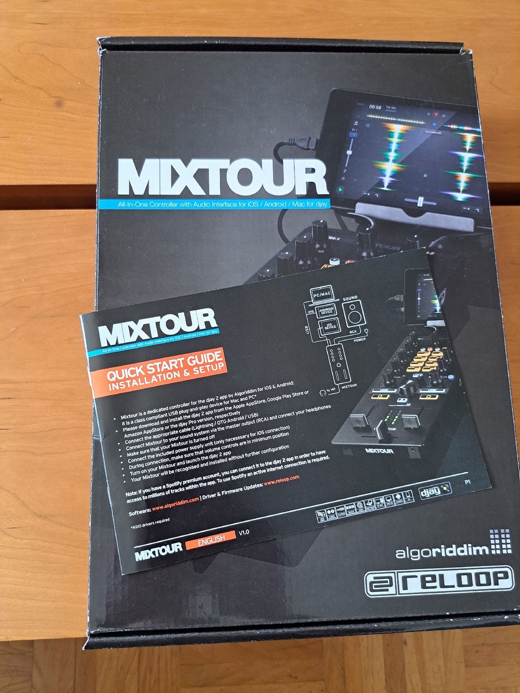 Reloop Mischpulte: Reloop Mixtour DJ Controller algoriddim for iOS/Android – Gebraucht aus Berikon von joker1972 1