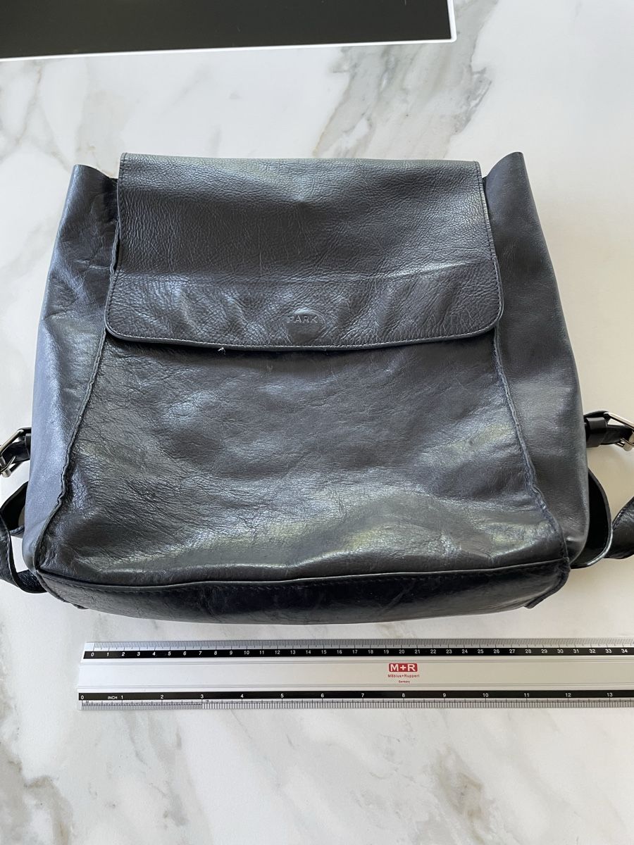 Zaini: Schwarzer Lederrucksack der Marke PARK Bag – Usato da Zollikofen venduto da Prosecco7 5