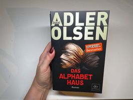 ROMAN: Adler Olsen, Das Alphabet Haus
