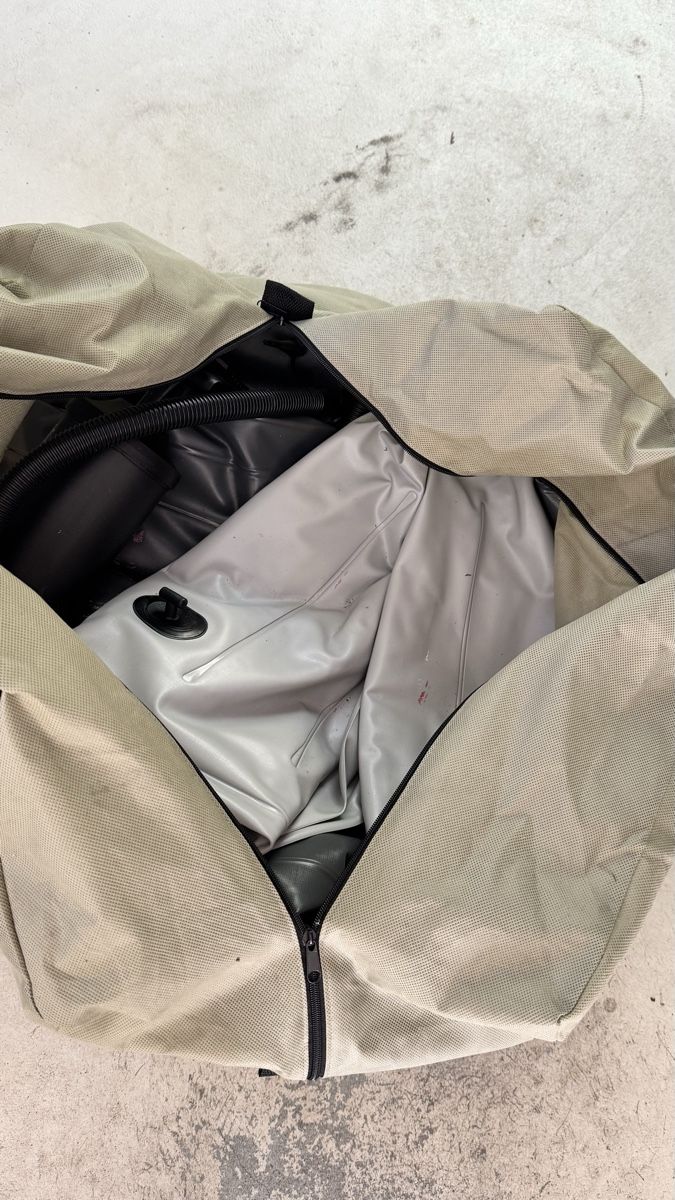 Barche: Intex Luftboot mit Handpumpe – Usato da Untersiggenthal venduto da Jaymoni