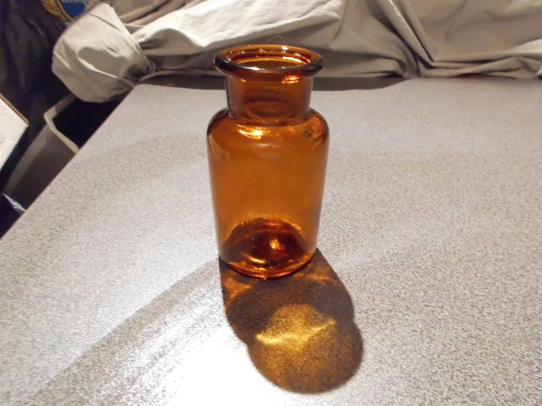 Accessori da laboratorio: Apotheker-Flasche, braun, 100 ml, breit – Usato da Zürich venduto da abraxas1291