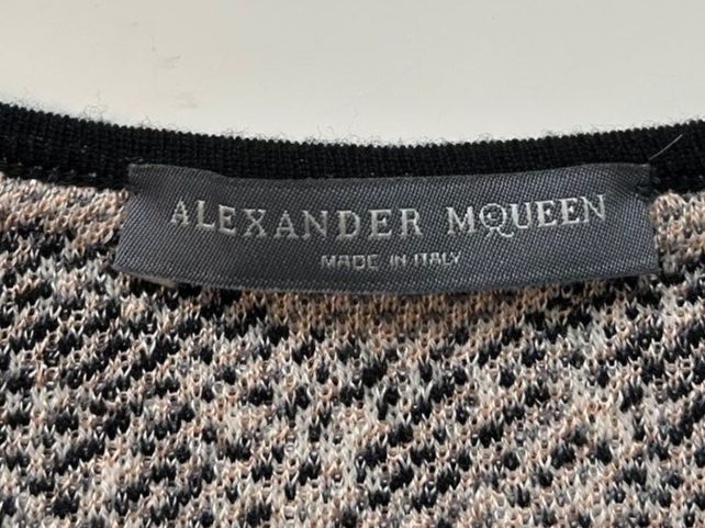 Alexander Mcqueen Vestiti: Alexander McQueen Strickkleid – Usato da Meggen venduto da stella195 2
