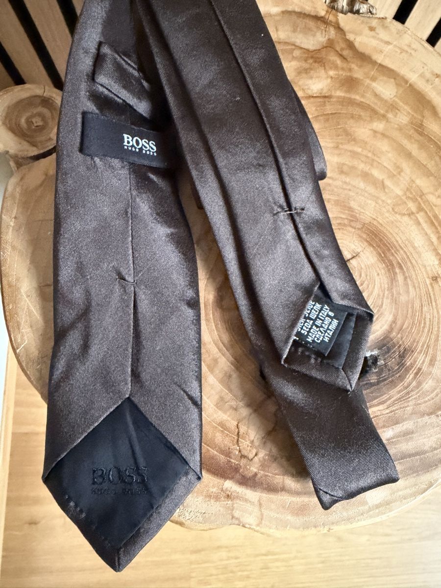 Hugo Boss Cravatte: Hugo Boss Silk Tie - Brown – Nuovo (secondo la descrizione) da Zürich venduto da shop_all 1