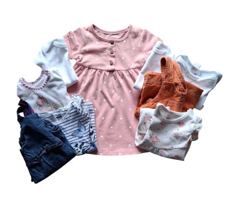1015 – 9 pièces bébé fille (H&M, Benetton…) 56-68 (1-6 mois)