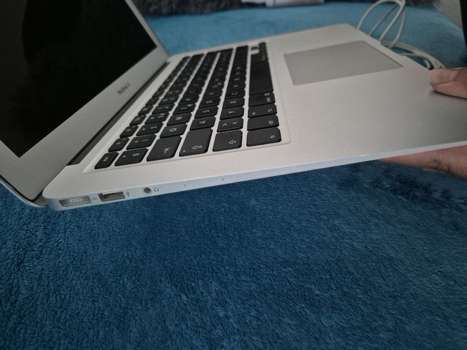 Apple Notebook: MacBook Air 13inch 2017 inkl. Laderät – Usato da Basel venduto da MediterraneaLatina 5