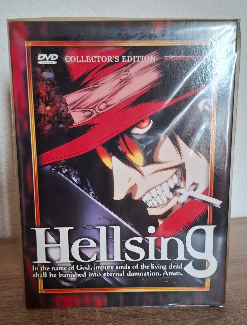 Tutti i DVDs: HELLSING | Gesamtausgabe, DVD – Usato da Neuhausen venduto da noicon
