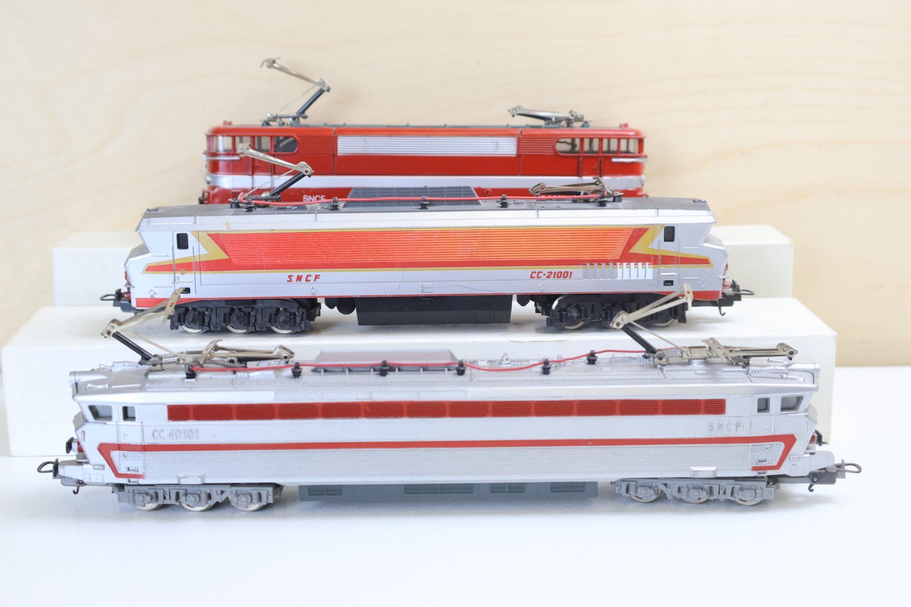 Lima Modelleisenbahnen: Lima SNCF 3 x E-Loks - H0 DC – Gebraucht aus Winterthur von Monstera 1