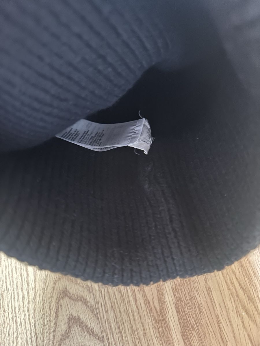 Copricapi, berretti & cappellini: Mütze schwarz Pringle X H&M – Usato da Münsingen venduto da Secondhand89 1