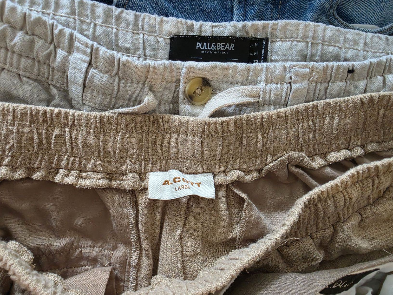 Pantaloni: Herren Sommerhosen Paket S/M + Pulli – Usato da Oberengstringen venduto da nan_yly8 8