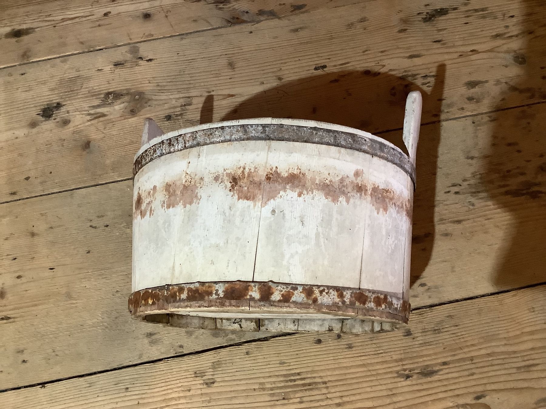Tutte le decorazioni: Rustikaler Holzeimer, Pflanzgefäss, Vintage Deko Eimer! – Usato da Flaach venduto da Monisoldshop 2