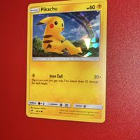 🇺🇸-Pokémon Pikachu (Cracked ice holo)