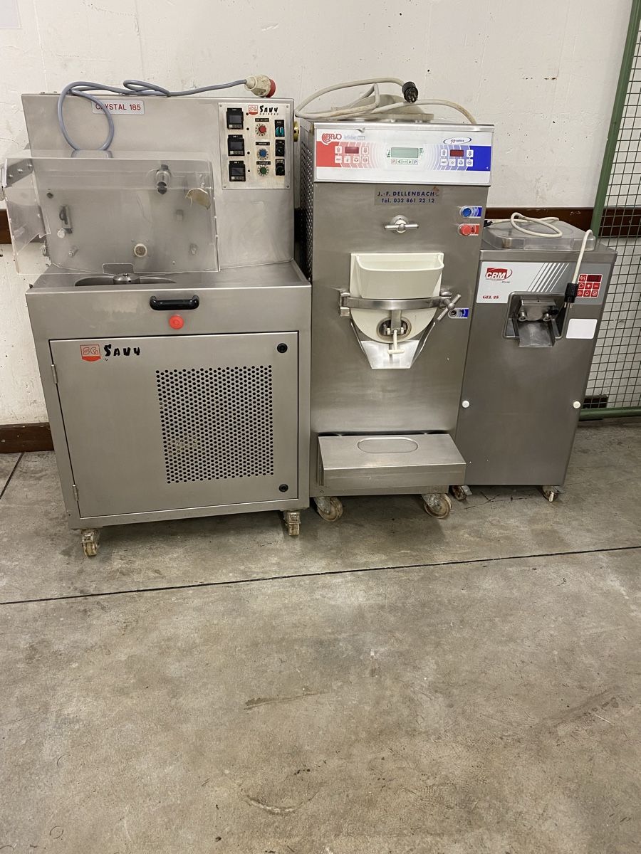 Elettrodomestici da cucina: 2 Eiscrememaschine und eine Schockoladenmaschien – Usato da Dietikon venduto da dia_y8y5 2