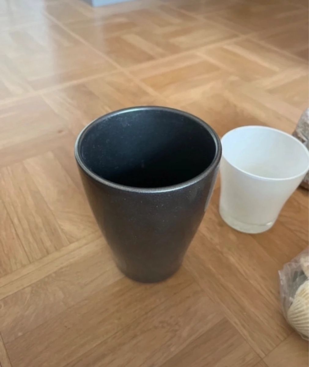 Blumentöpfe: Topfset Gartenarbeit / Lot pots jardinage – Gebraucht aus Luzern von lussolia 2