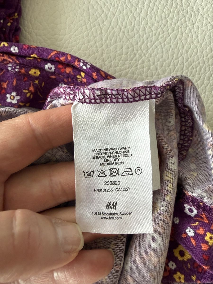 H&M Kleider: H&M robe à fleurs violette taille L – Gebraucht aus Cointrin von sacha1981 3