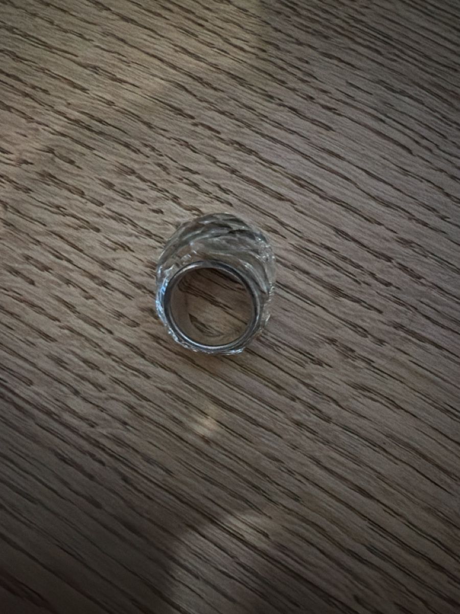 Swarovski Anelli: Svarovisk Hammered Sterling Silver Ring – Nuovo (secondo la descrizione) da Steinhausen venduto da bbr_kj8g 1