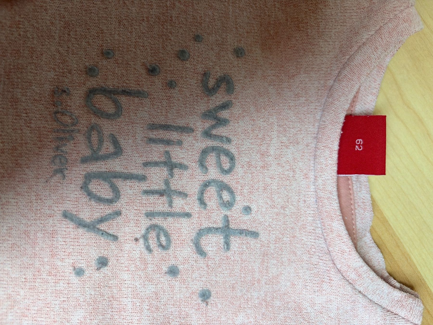 S.Oliver Maglioni & Felpe: Baby Pullover s.Oliver rosa  Grösse 62 – Usato da Brüttisellen venduto da val_r8g6 1