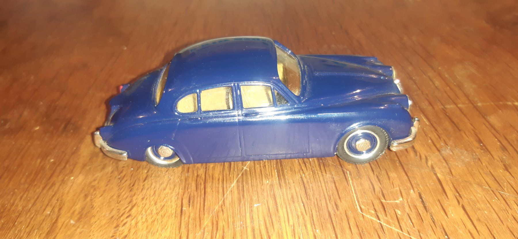 Jaguar Modellini d'auto: Jaguar MK2 1:43 WM MODEL – Usato da Fehraltorf venduto da STEMAC01TK 2
